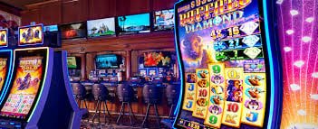 KBZPay Wave Money AYA Pay ဖြင့် li 798 Online Slots ငွေသွင်းငွေထုတ် ပြုလုပ်နေသောမြင်ကွင်း